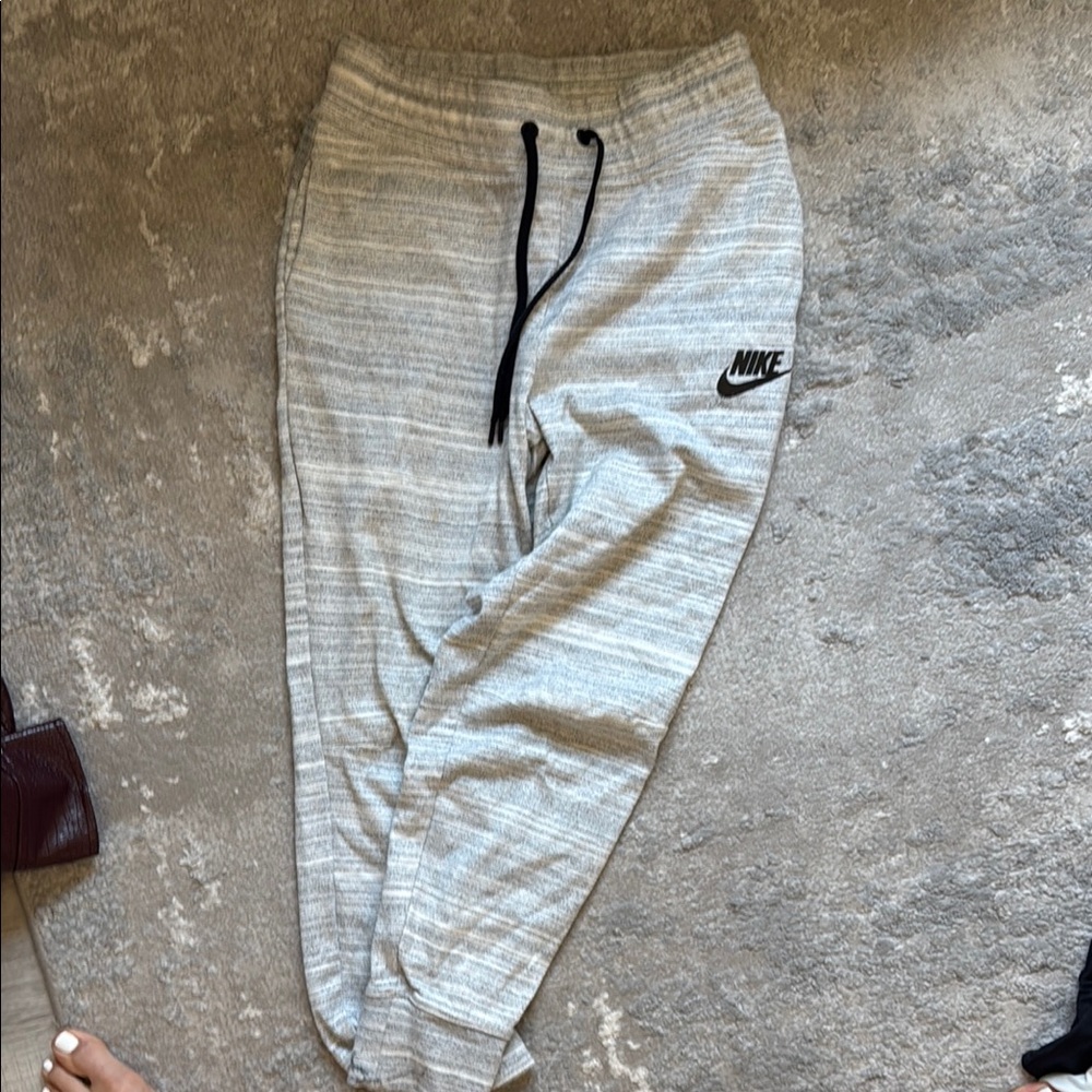 Nike Heather Gray Sweatpants with Black Logo